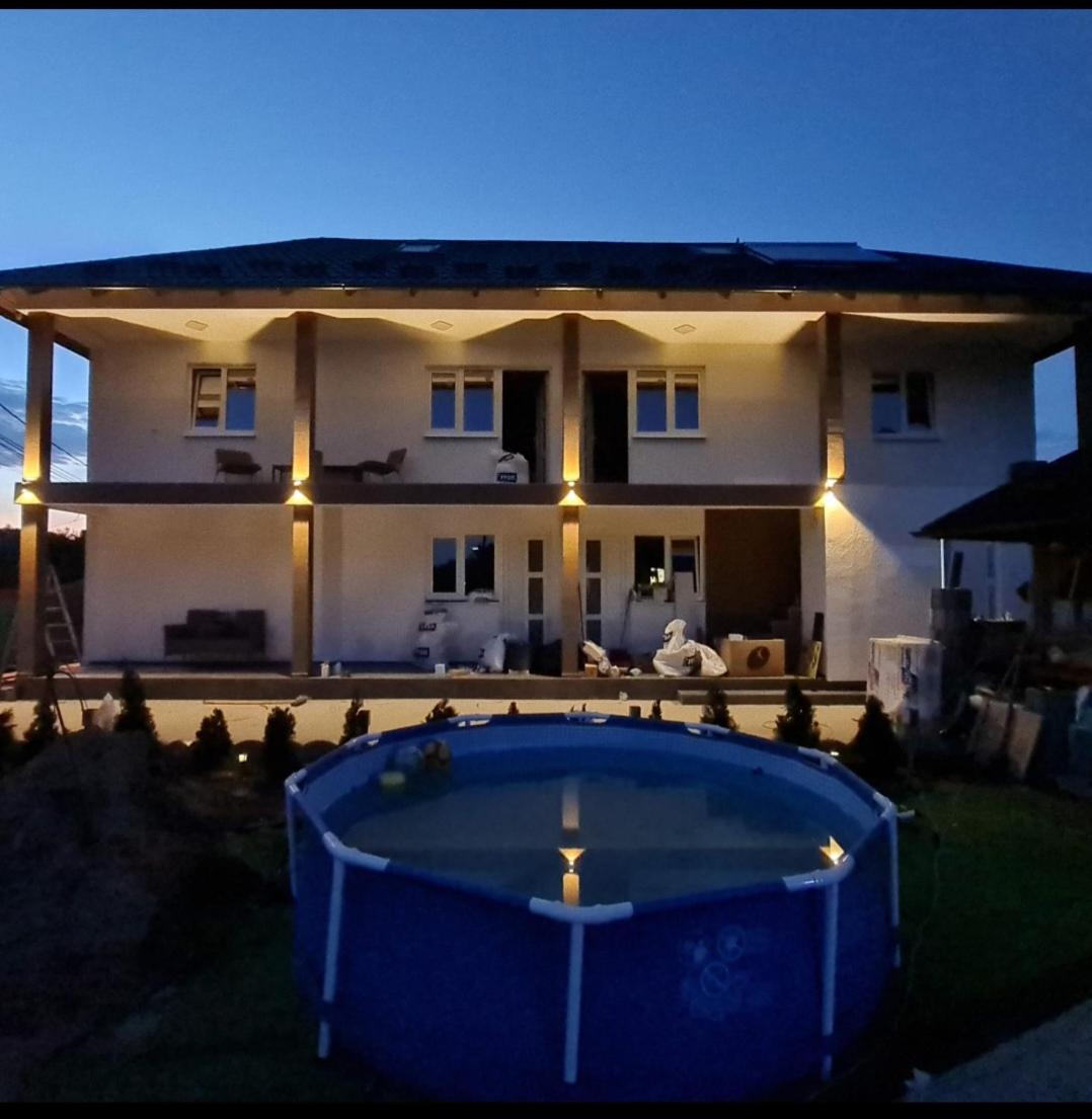 Отель Casa Coco Куртя-де-Арджеш Экстерьер фото